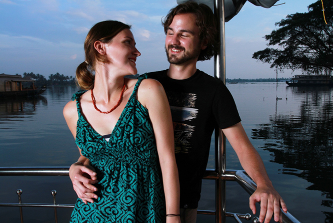 Honeymoon Houseboats
