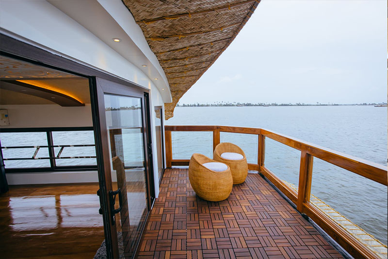 Royal Luxury Houseboats